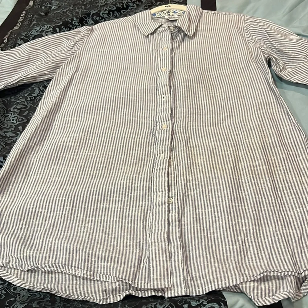 DALIN Women’s Striped Button-Up Shirt, size large - Picture 8 of 8